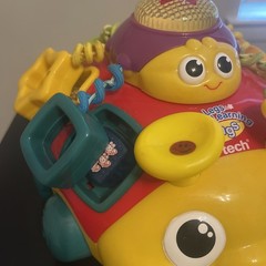 Crazy Legs Learning Pull Bug Edicational Toy Vtech Lady Bug , Too Cute