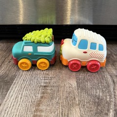 Infantino Grip and Roll Soft Wheels Go Gaga Holiday Christmas Set of Two