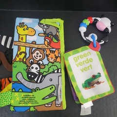 Soft Books And Sensory Toys Crinkle Peekaboo Baby Lot Of 8 Unisex Variety Bundle