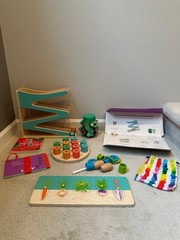 Lovevery The Pioneer Play Kit Months 16-18