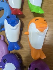 Tomy Toomies Do Re Mi Musical Dolphins Baby Bath Toy Educational Complete Vtg