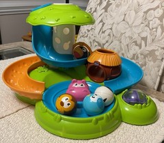 Chicco FANTASY ISLAND Musical Activity Center – Enhances Motor Skills, WORKS!!!