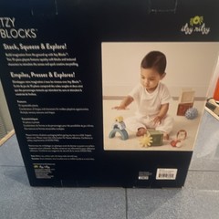 Itzy Ritzy Itzy Blocks Sensory Blocks, Balls & Friends 10pc Rainbow Set