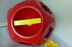 Tupperware Sorting Ball Shape O Toy Puzzle Kids Toddler Development Complete Set