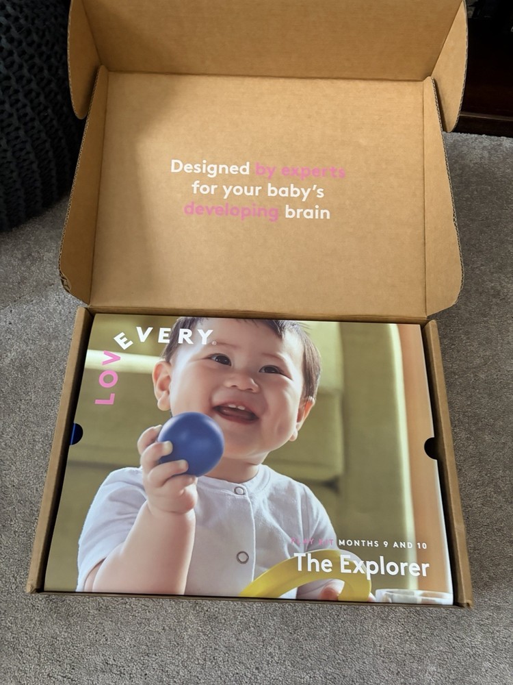 Lovevery the Explorer Play Kit 9-10 Months