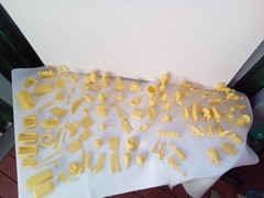 KIDS YELLOW PLASTIC OBJECTS ANIMALS TOUCHY TOYS VISUAL LEARNING VTG MPC LOT