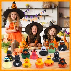 Fudragtn 50 Pcs Halloween Rubber Ducks Halloween Ducks For Jeeps Ducking Random