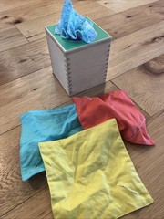 Lovevery Magic Tissue Box + Cloth Tissues From The Senser Play Kit (Months 5-6)
