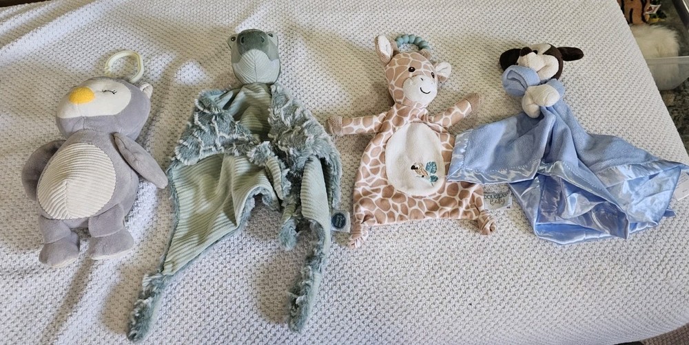 FOUR Baby Snuggle Toys/Blankets. Great Condition