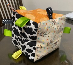 Handmade 6″ cloth tag cube, baby, Green/Orange, Flowers, Safari, Arrows