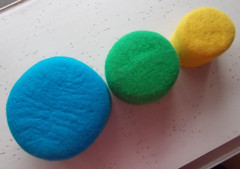 Set 3 Lovevery Stacking Nesting Felt Baskets 6″ Blue 4.5″ Green 3.5″ Yellow