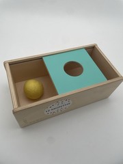 Lovevery Wooden Sliding Top Box w/ 1 Ball – Thinker Play Kit – 11–12 Months